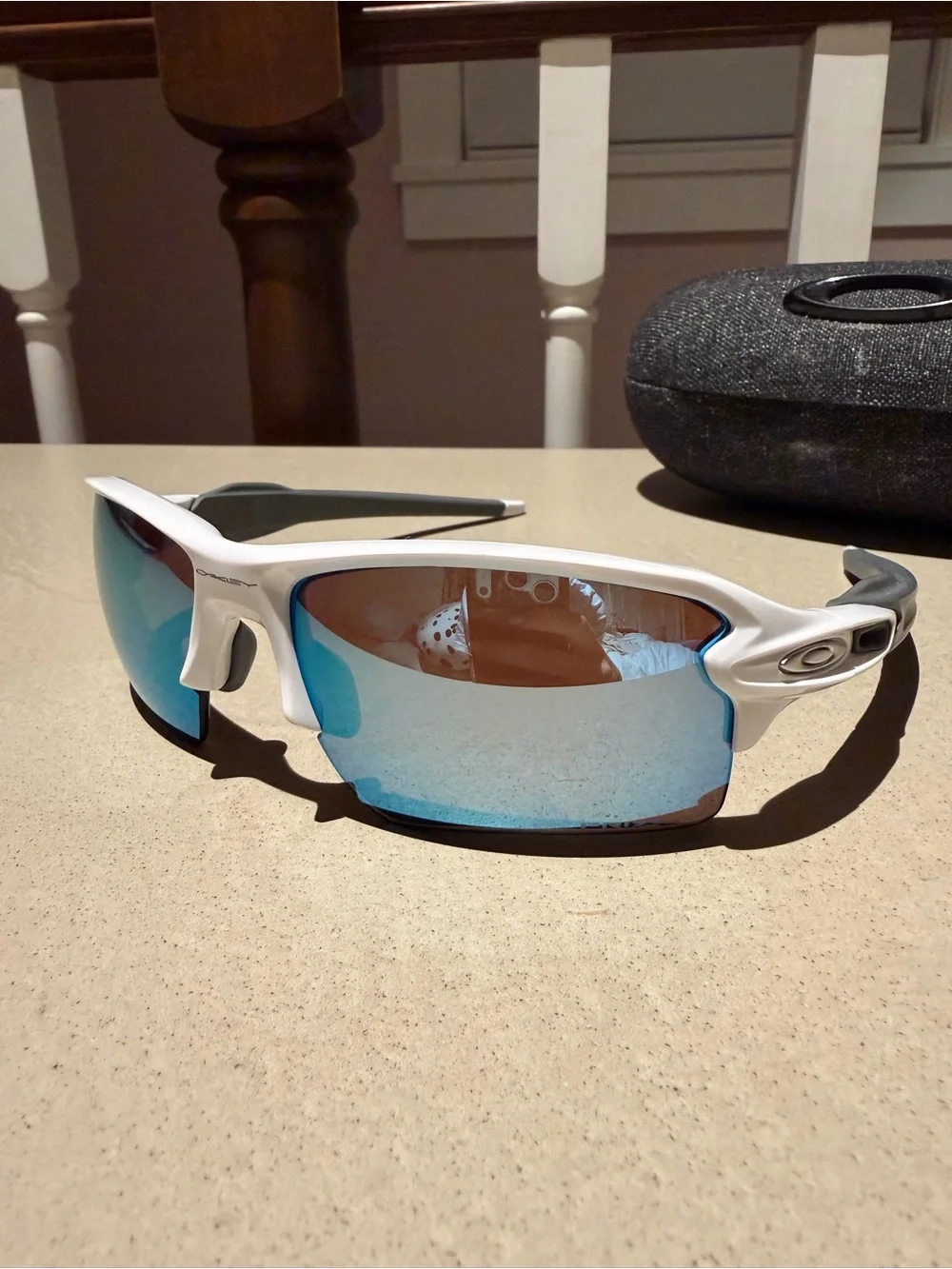 OAKLEY FLAK 2.0 XL Sunglasses Prizm Sapphire lense white frame  - Blue and white